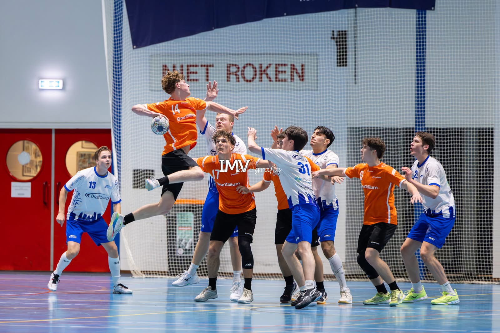 JEUGDIG TALENT LUUK BARENDSE STAPT OVER VAN QUINTUS NAAR HELLAS